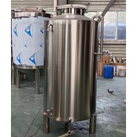 高州市大型立式储酒罐不锈钢密封储酒罐质量为本值得信赖品质为先精工制造