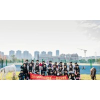 与马同行，感知世界：苏州三六六青少年马术体验营火热招生